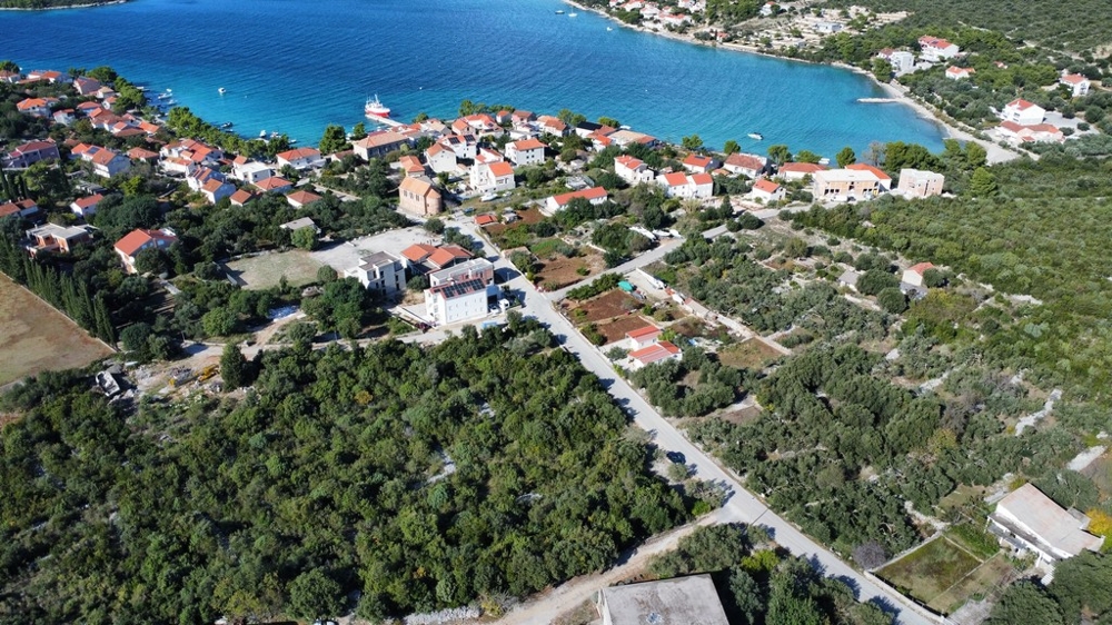 Tomt på halvön Peljesac.