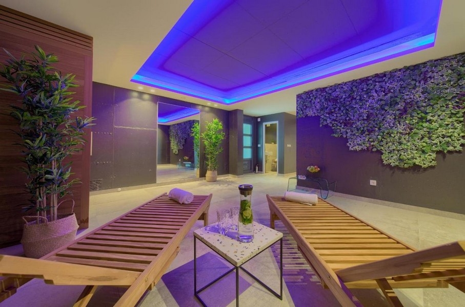 Fristående badkar med utsikt