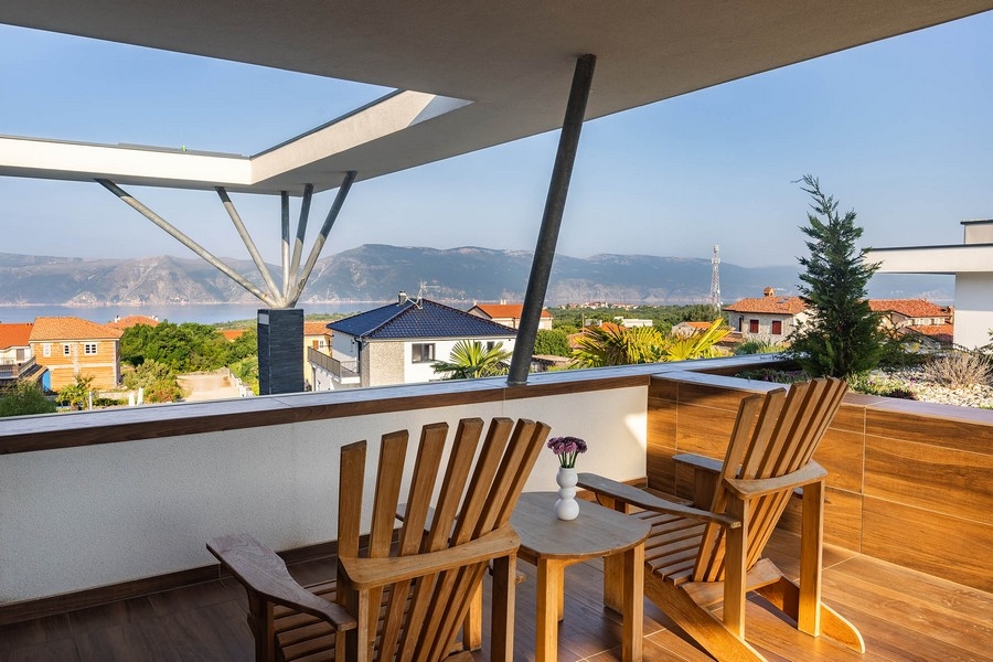 Ny villa med havsutsikt i Kroatien till salu.