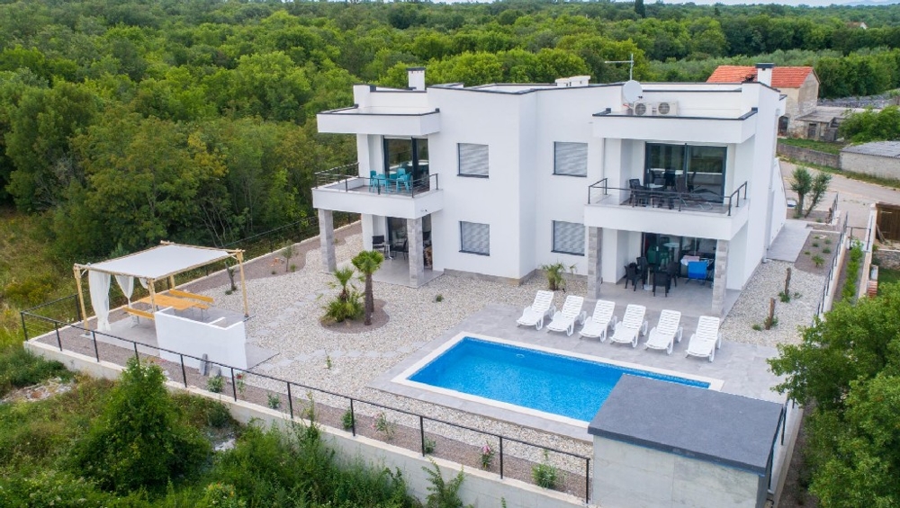 Köp en ny villa i norra Kroatien - Panorama Scouting GmbH.