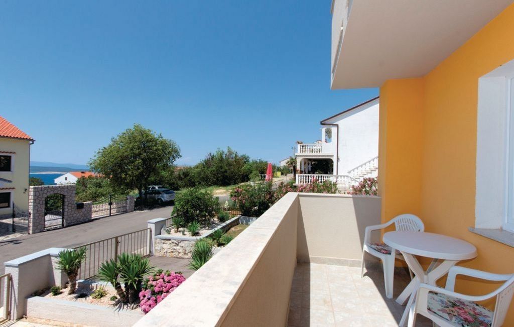 Terrass och havsutsikt över fastighet H1424 i Kroatien, Crikvenica.