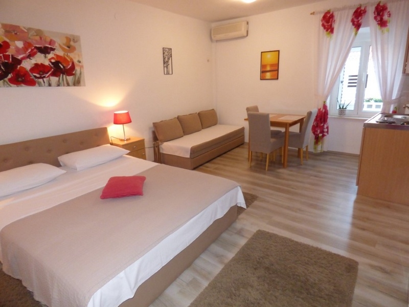 Vy över en lägenhet i hus H1478 i Kastela.