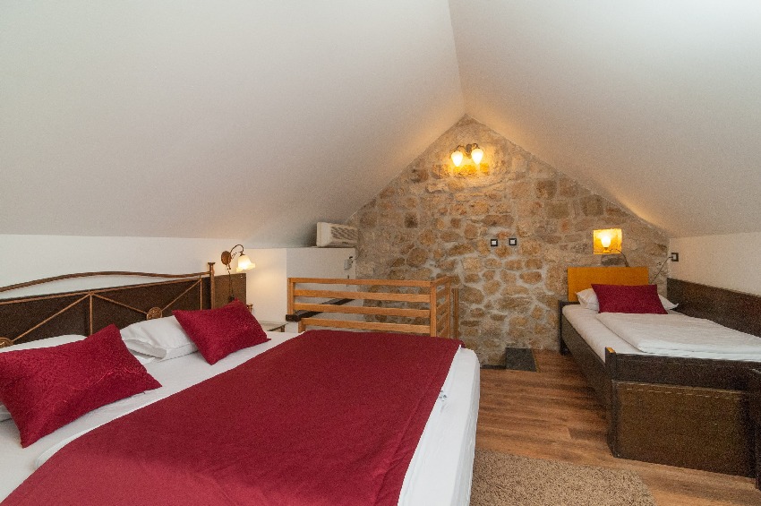 Intryck av lägenheterna på H1584 nära Omis i Kroatien - Panorama Scouting GmbH.