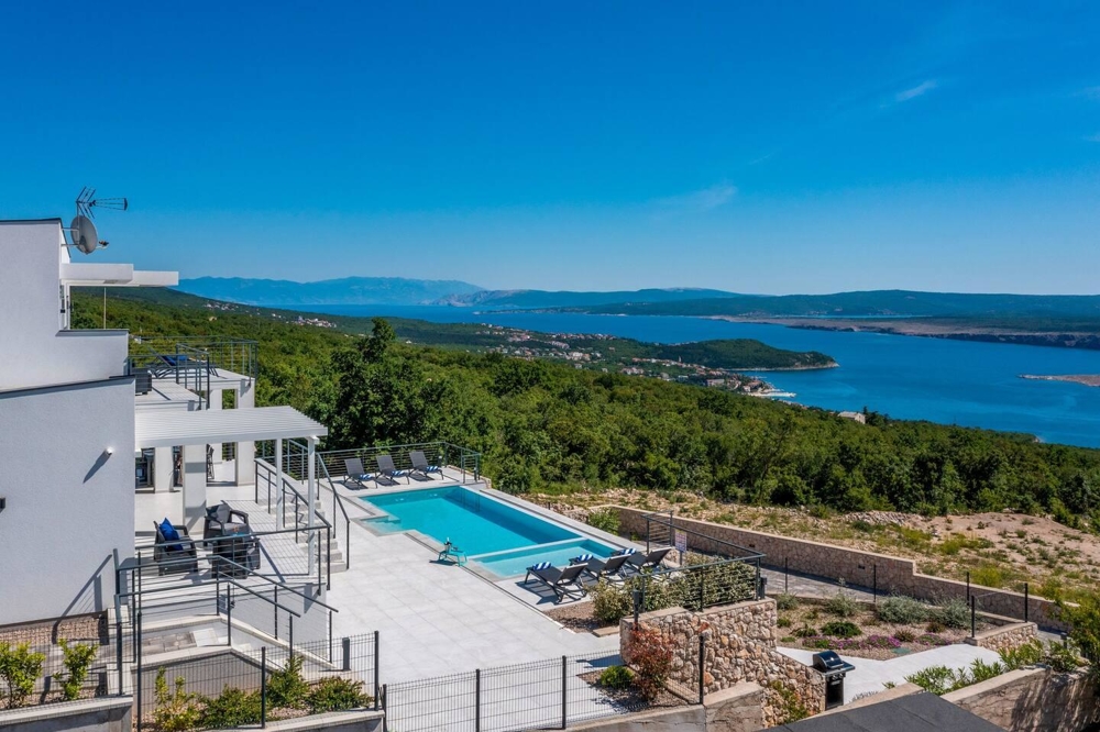 Lyxig villa i Kroatien till salu - fastighetsmäklare: Panorama Scouting.