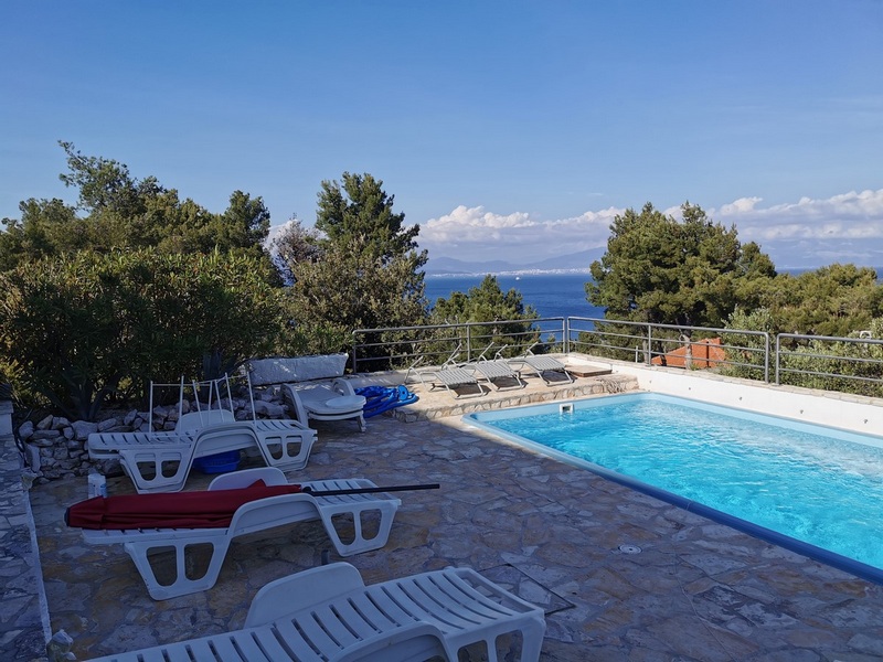Hus med pool i Kroatien till salu - Panorama Scouting Real Estate.