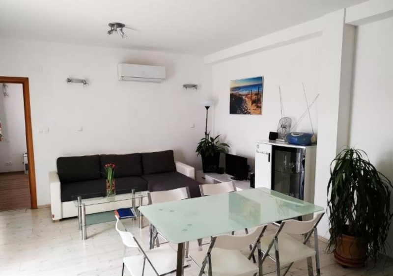 Luftkonditionerad matplats.