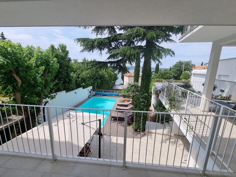 Terrass med havsutsikt - Fastighet H1781 i Kroatien, Crikvenica.