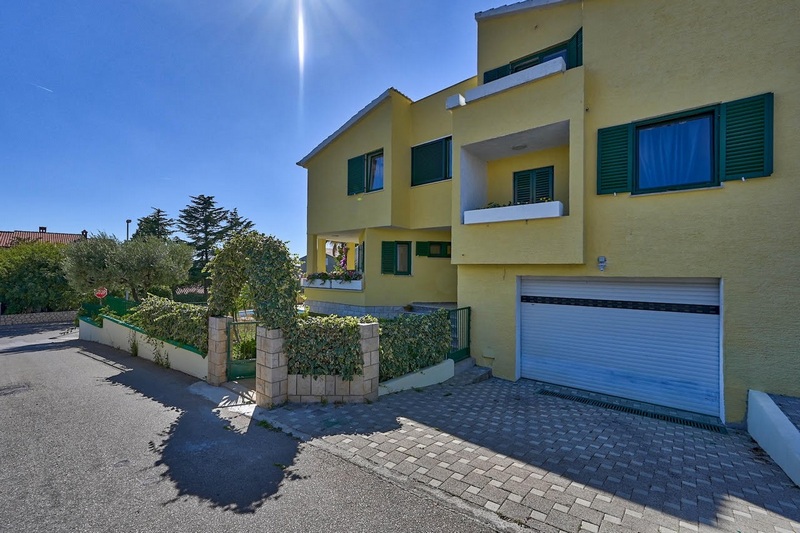 Garage för hus H1804, Zadar, Kroatien - Panorama Scouting.