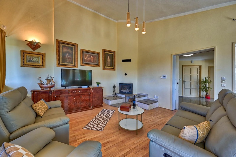 Vardagsrum för fastighet H1804, Kroatien - Panorama Scouting.