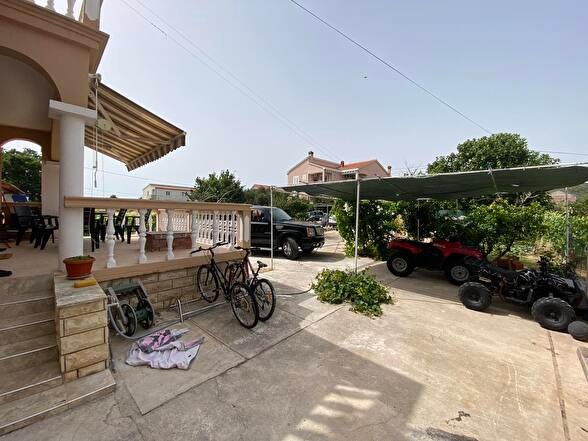 Exteriör av huset H1848.