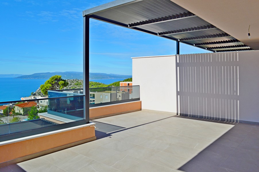 Terrass med panoramautsikt över havet av Villa H2147, Kroatien.
