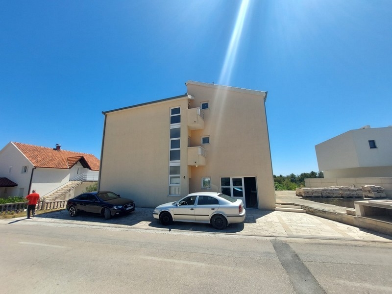 Köp ett hus i Kroatien, Centrala Dalmatien, ön Ciovo Trogir - Panorama Scouting Immobilien H2200, inköpspris: 710 000 EUR - bild 4
