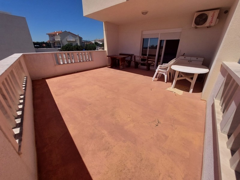 Köp ett hus i Kroatien, centrala Dalmatien, ön Ciovo Trogir - Panorama Scouting Immobilien H2200, inköpspris: 710 000 EUR - bild 7