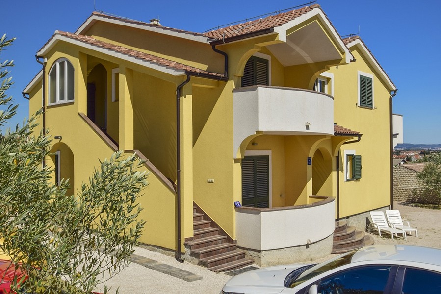 Köp ett hus i Kroatien, Norra Dalmatien, Vodice - Panorama Scouting Immobilien H2204, inköpspris: 750 000 EUR - Bild 3