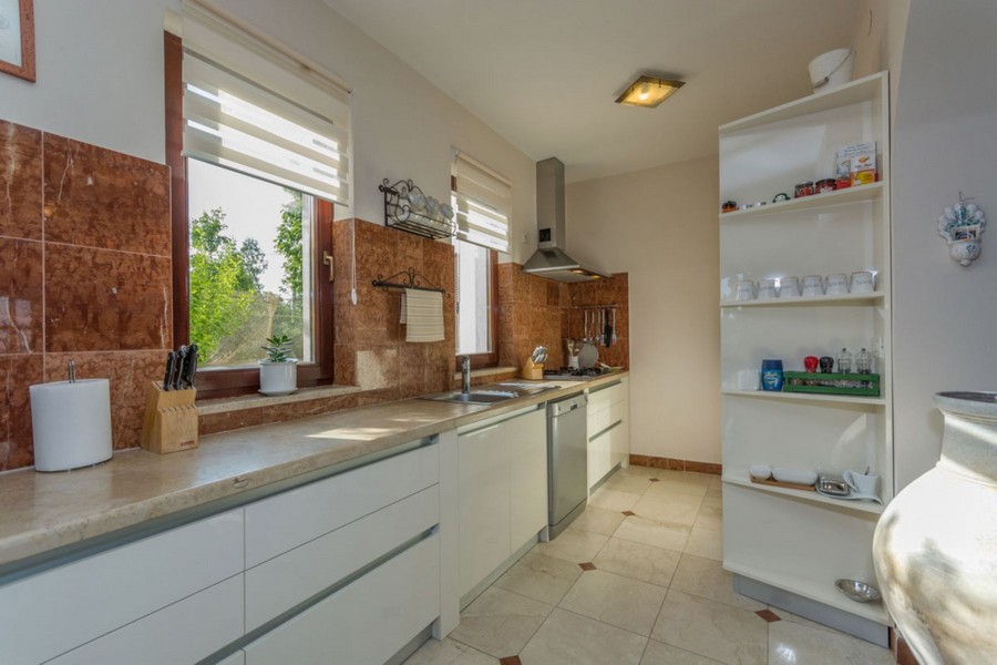 Modernt kök av fastighet H2272.