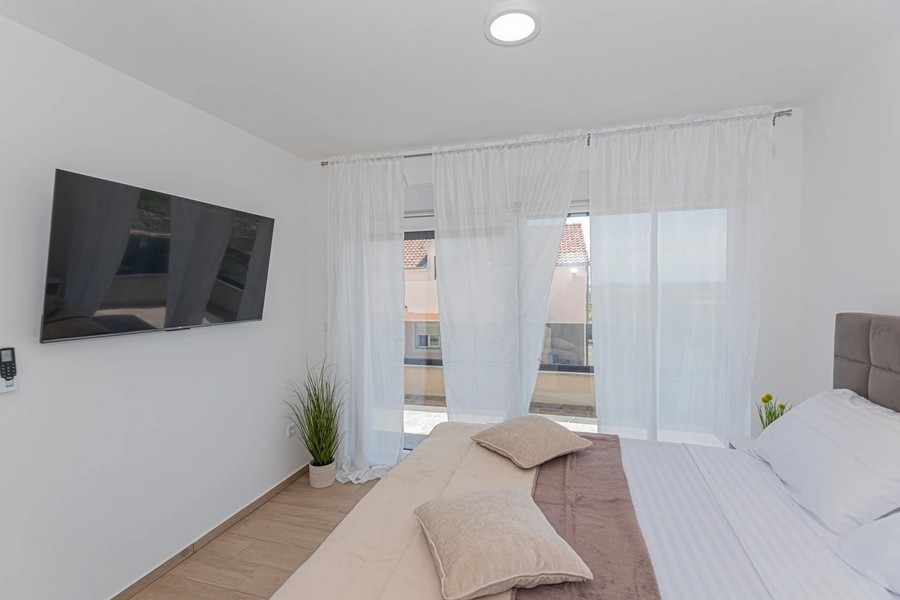 Köp ett hus i Kroatien, Norra Dalmatien, Sibenik - Panorama Scouting Immobilien H2317, inköpspris: 385 000 EUR - Bild 7