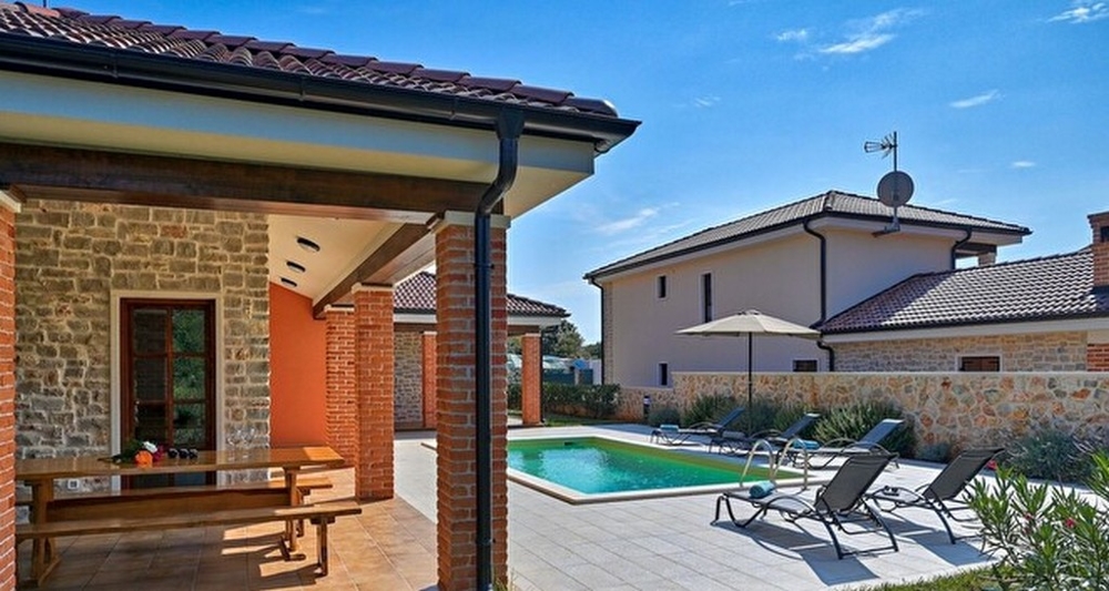 Köp en medelhavsvilla i Kroatien - Panorama Scouting H2361