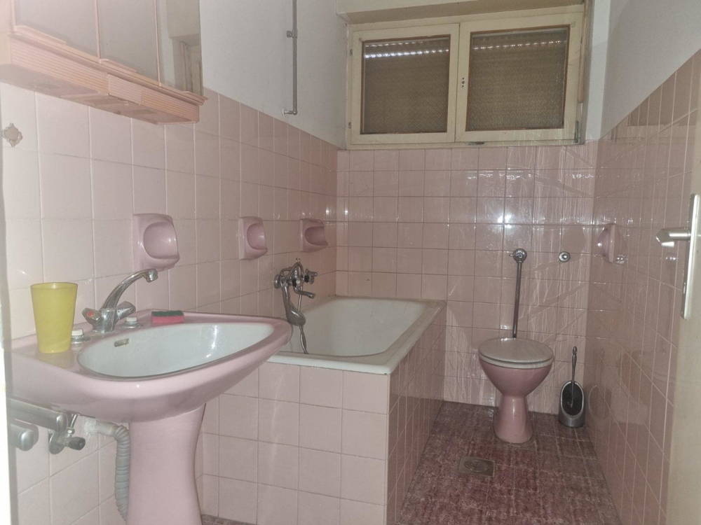 Stor terrass och balkonger