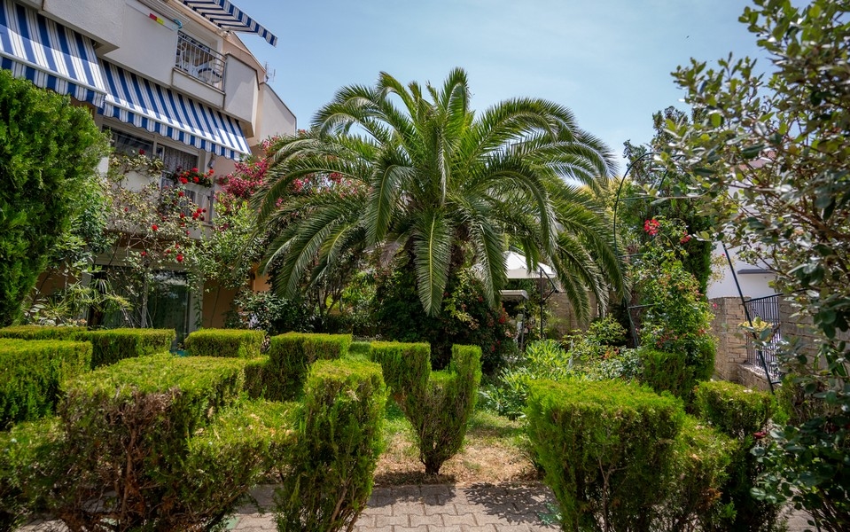 Hyreshus med havsutsikt