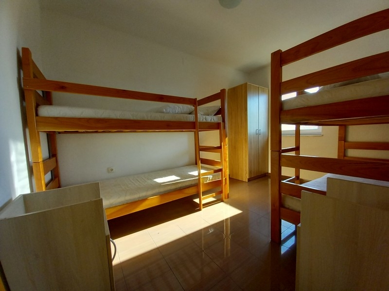 Hyreshus med källare och vind