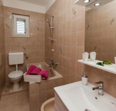 Köp hus med pool i Kroatien