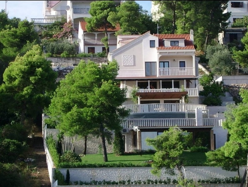 Villa på ön Ciovo i Kroatien till salu - Panorama Scouting H2444.