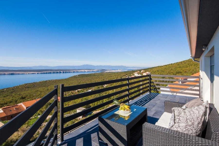 Panoramautsikt över havet från balkongen