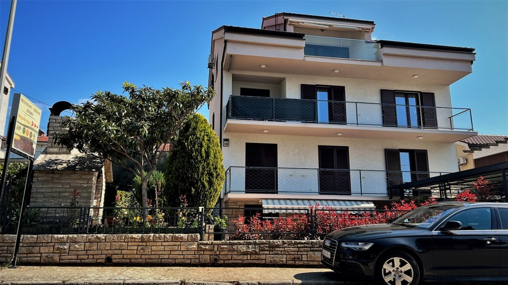 Fastigheter Kroatien - Köp ett hus nära Biograd, Zadar-regionen.