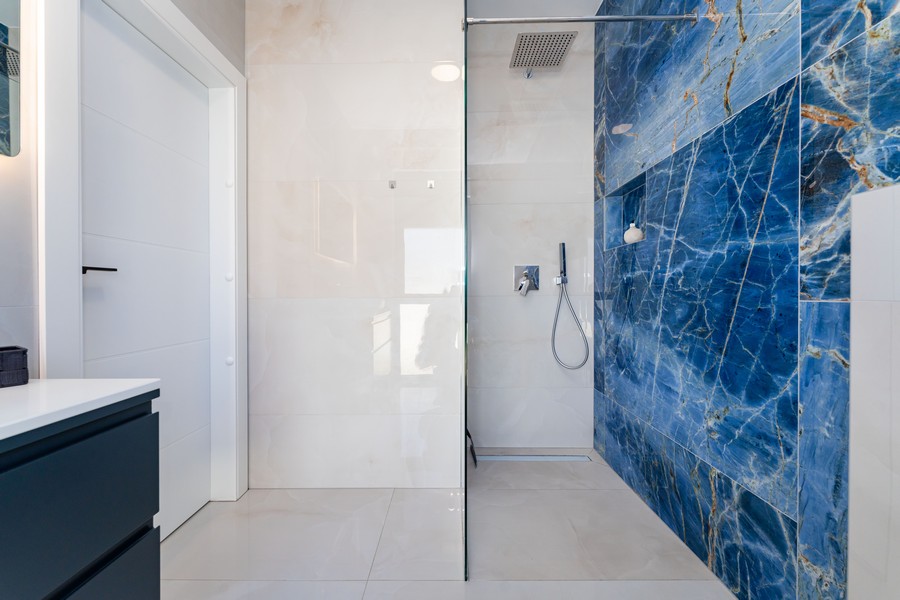 Köp en fastighet med havsutsikt