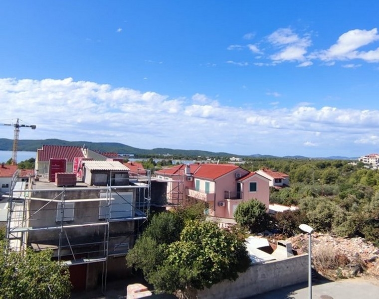 Utsikt över den attraktiva omgivningen av fastigheten H2647, Kroatien - Panorama Scouting.