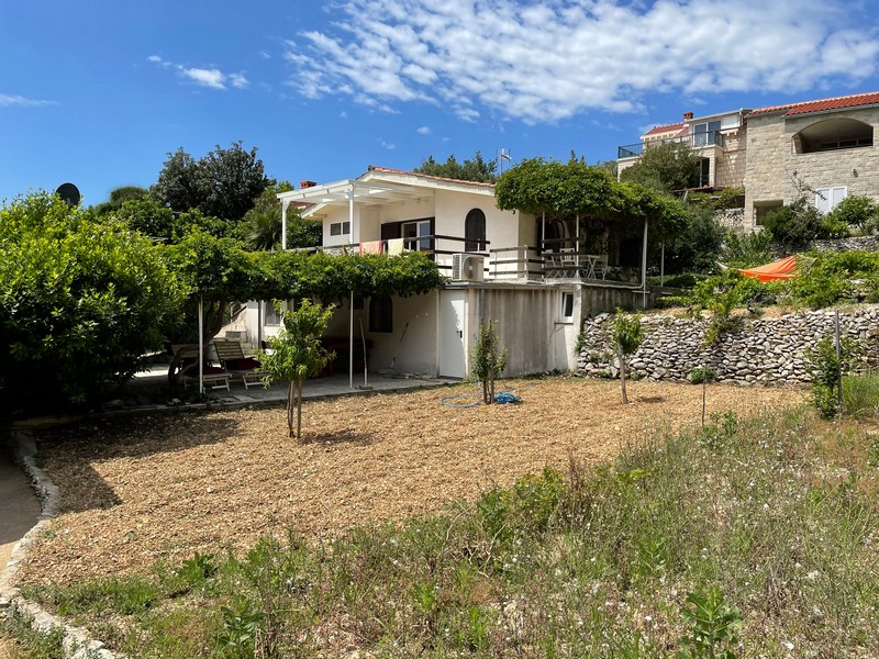 Köp ett hus i medelhavsläge nära havet i Kroatien - Panorama Scouting.