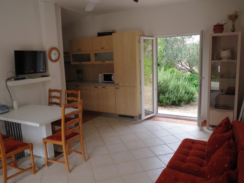 Matplats i hus H2653, Kroatien.