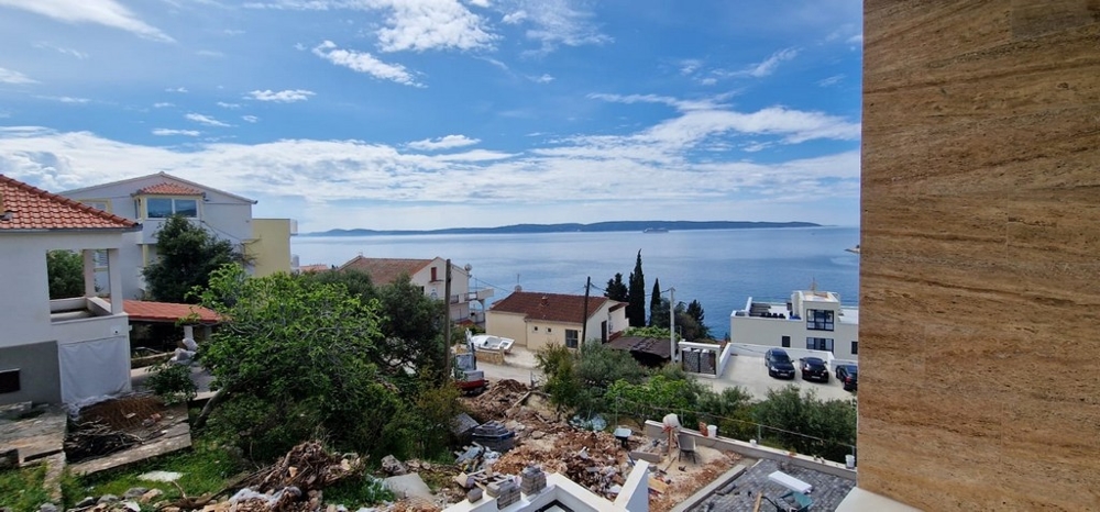 Havsutsikt i Podstrana-regionen nära Split i Kroatien - Panorama Scouting.
