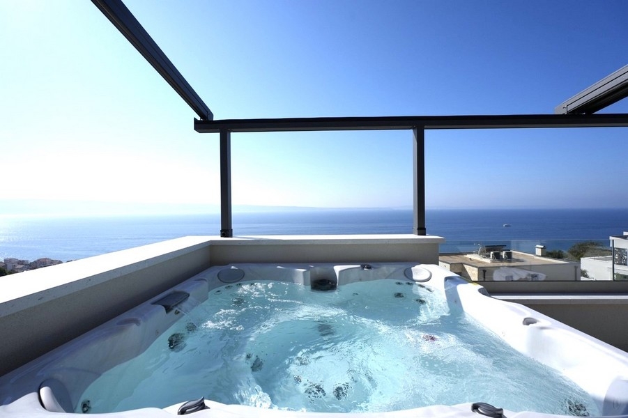 Skalkonstruktion av en lyxfastighet i Kroatien - Panorama Scouting H2679.