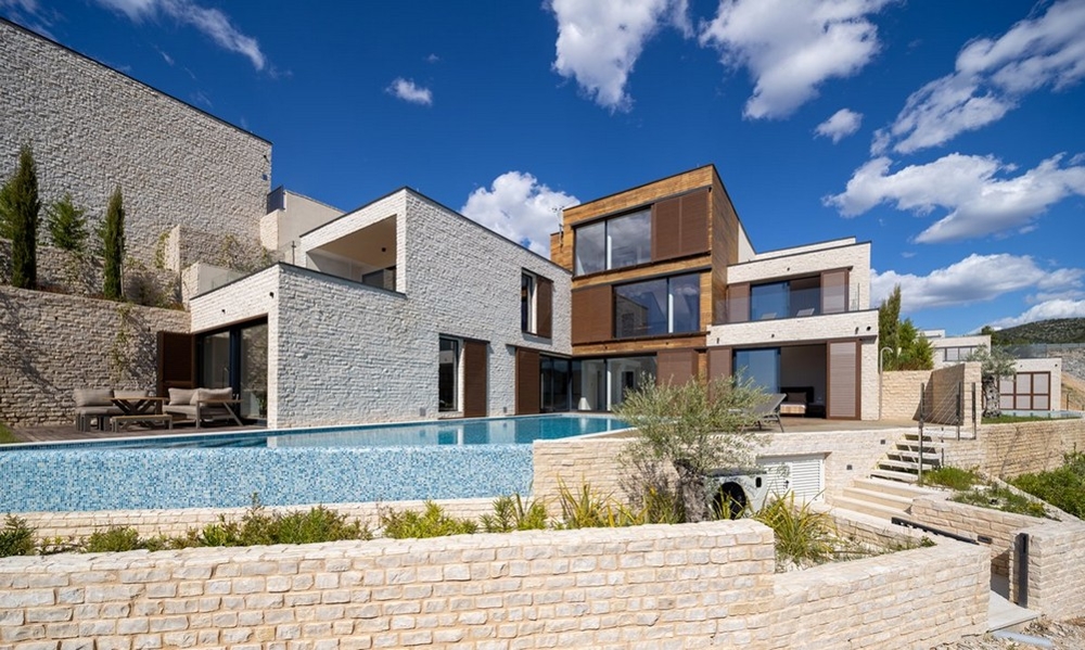 Högkvalitativ utrustad villa vid havet