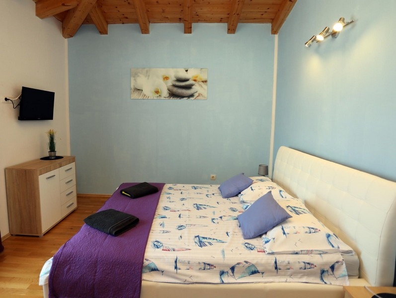 Sovrum med dubbelsängar