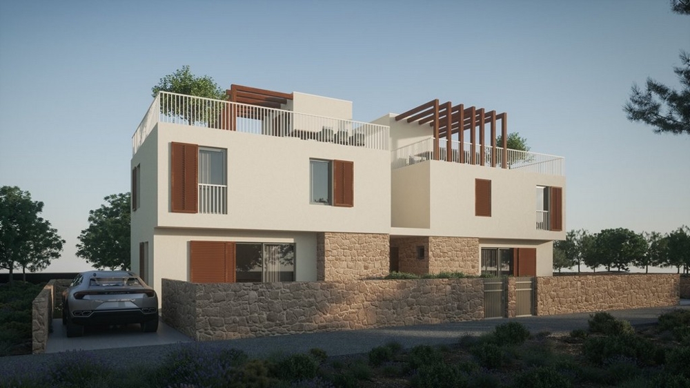 Parhus till salu nära havet i Tribunj, Kroatien.