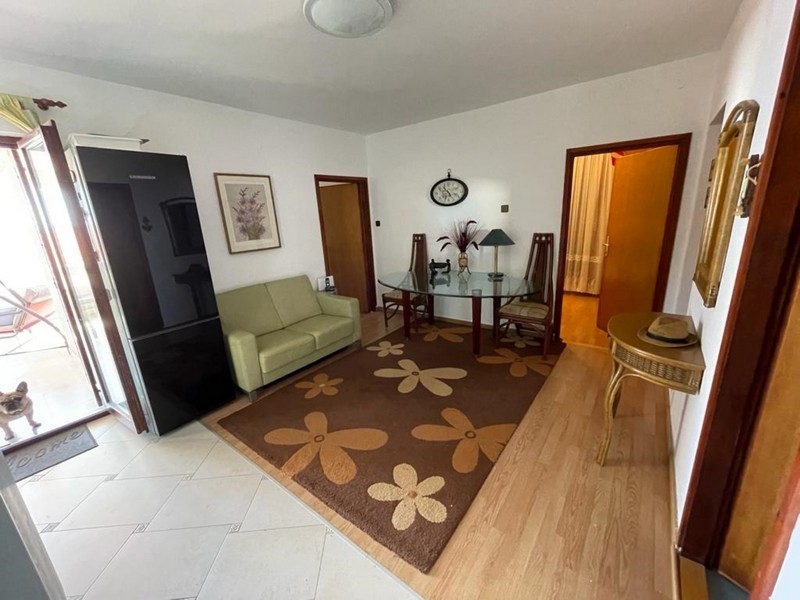 Ljus och inbjudande entréhall - köper fastighet i Kroatien