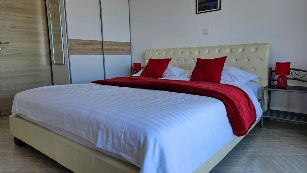 Villa med havsutsikt ön Vis - H2846