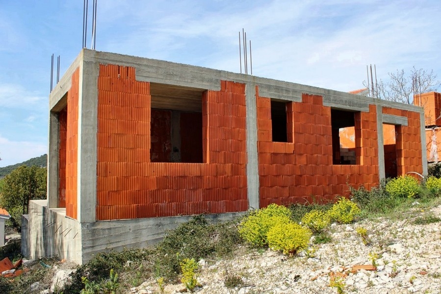 Skalskick av villan i Jezera