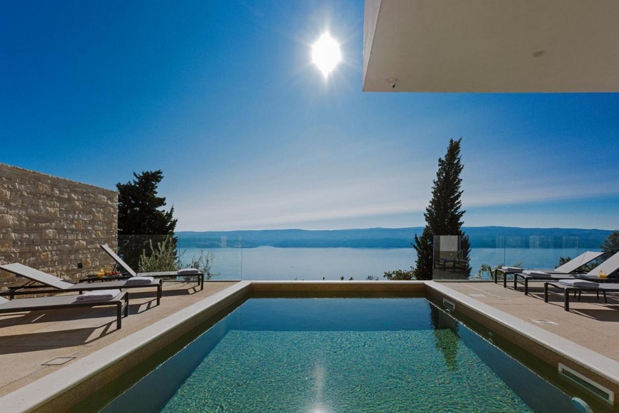 Villa med pool till salu i Omis, Kroatien - Panorama Scouting H3389.