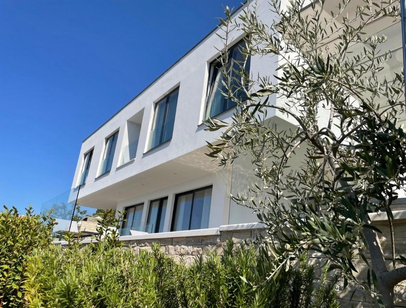 Nybyggd villa i medelhavsläge i Kroatien till salu - Panorama Scouting.