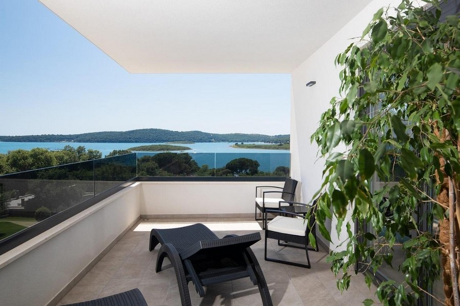 Havsutsikt från övervåningen i Villa H3414 i Istrien - Panorama Scouting.
