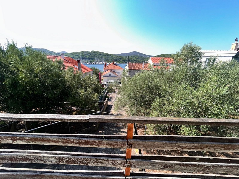 Utsikt från balkongen med havsutsikt och olivträd, fastighet ID 3499, Panorama Scouting