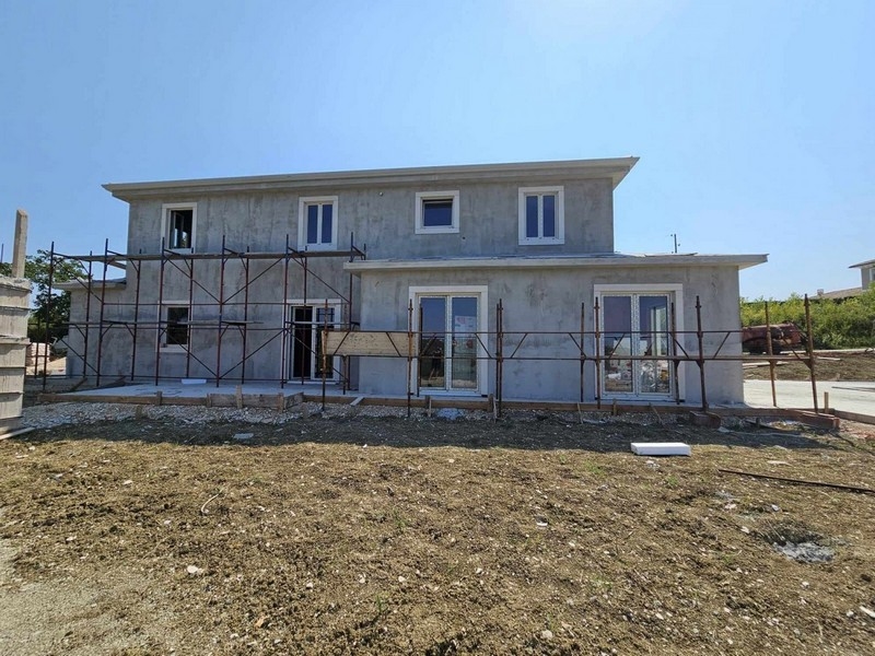 Villan är för närvarande under uppbyggnad.