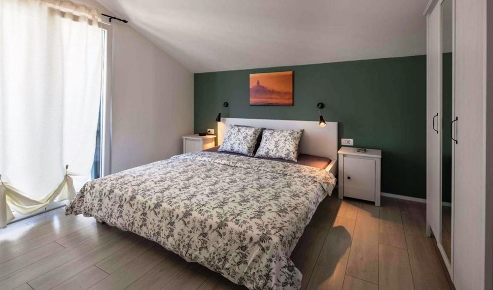 Sovrum med dubbelsäng