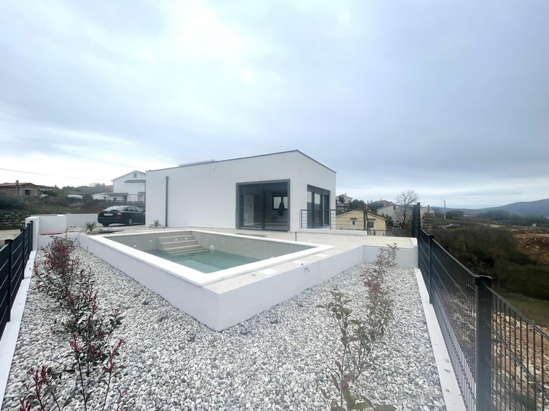 Modernt parhus med pool och terrass till salu i Kroatien