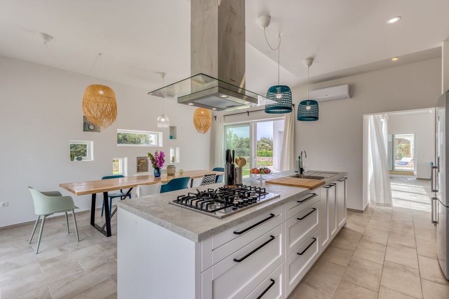 Kök med kokö och matplats