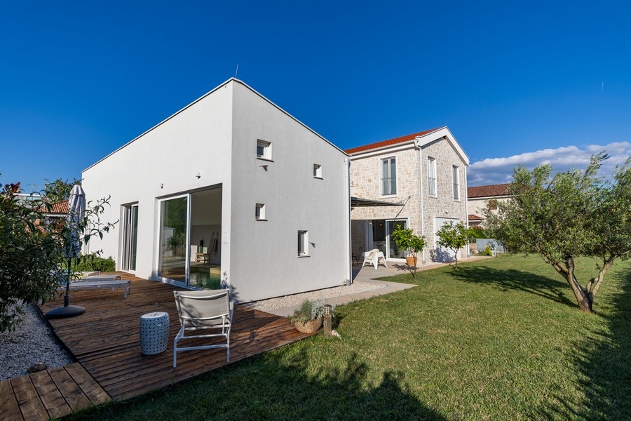 Modern villa till salu i Kroatien - Panorama Scouting H3587.