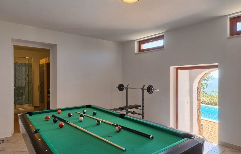 Villa H3597 biljardbord.